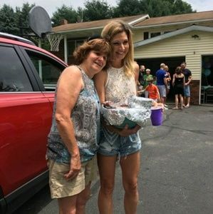 Meet your Posher, Jennifer